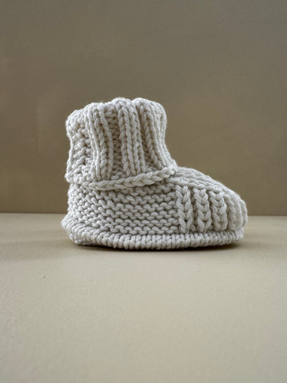 Gebreide babyslofjes van biologisch katoen - Créme