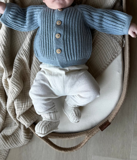 Knitted cardigan with buttons in organic cotton - Blue